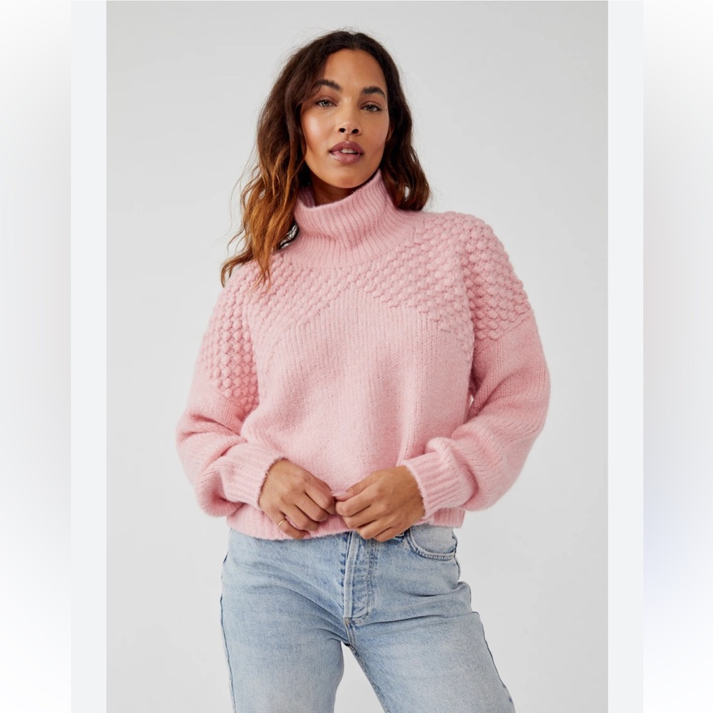 FREE PEOPLE BRADLEY PULLOVER IN BUBBLEGUM